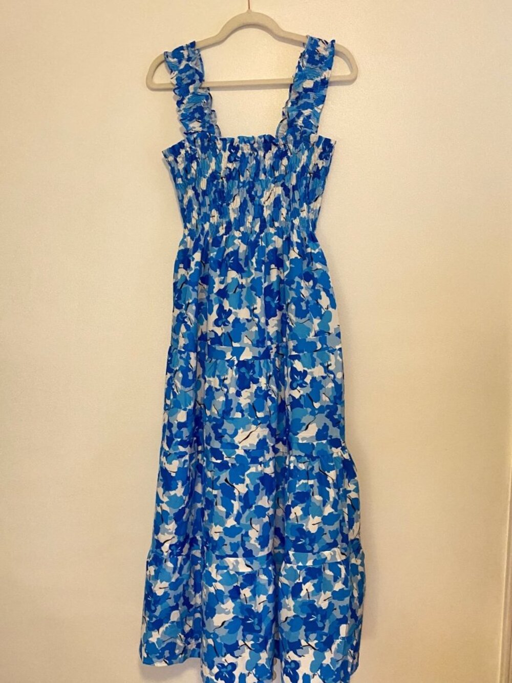 Blue & White Floral Smocked Maxi Dress With Pockets Women's Size M
